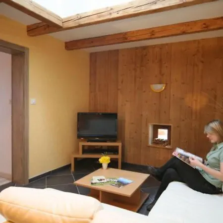 Ferme Vosgienne Renovee Avec Confort Et Nature Pour 7 Pers, Wifi, Animaux Bienvenus - Fr-1-589-190 펜션 *